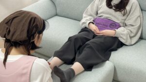 産後ヘルパー株式会社の産後ケア（足のむくみケア）