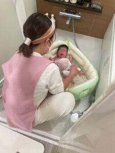 産後ヘルパーの沐浴